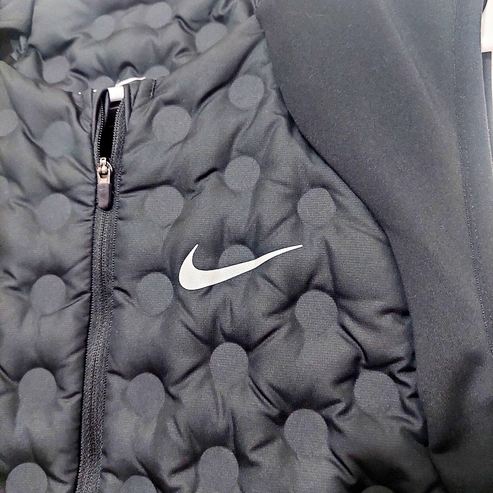 Nike Aeroloft Running Vest Black Quilted Down Sport Workout Warm M Women Cute - Picture 3 of 9